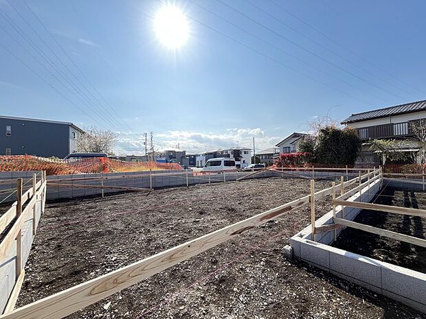 五感で感じる、現地でしかわからない事も沢山ございます。周辺環境なども一緒にご案内いたしますのでお気軽にお問合せください。