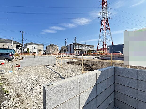 商業施設が徒歩圏内に充実、日々のお買い物も安心な環境です。