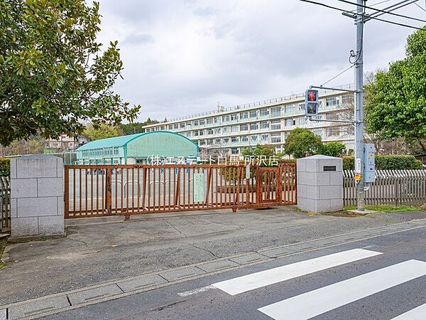 安松小学校（440m）