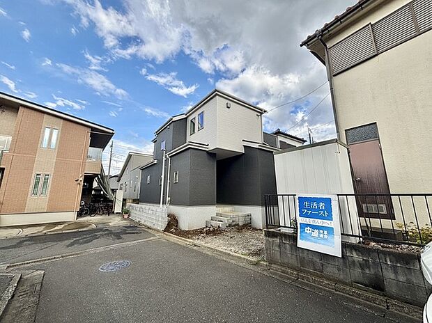 五感で感じる、現地でしかわからない事も沢山ございます。周辺環境なども一緒にご案内いたしますのでお気軽にお問合せください。 