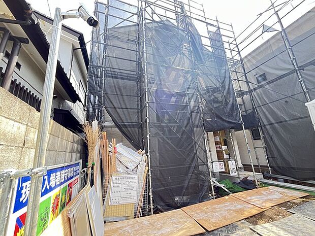 着実な歩みで完成へと向かう住まい。未来の暮らしを支えるための、大切な時間を過ごしています