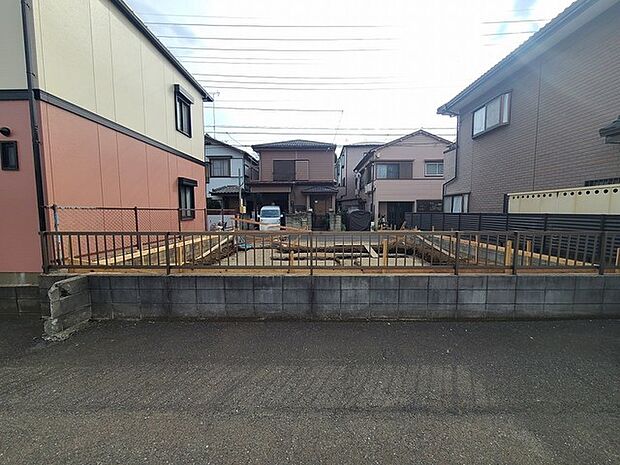 北側歩道から