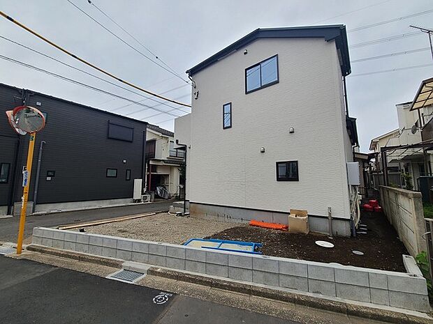 五感で感じる、現地でしかわからない事も沢山ございます。周辺環境なども一緒にご案内いたしますのでお気軽にお問合せください。 