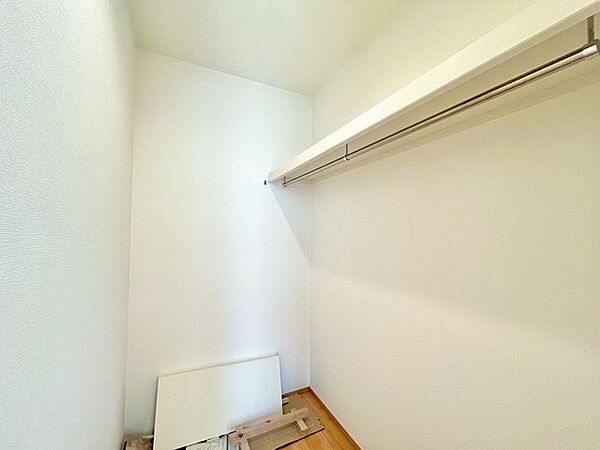 大容量クローゼット付き！家族の成長と共に増える荷物もスッキリ収納。