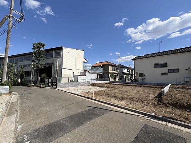 広々とした敷地で、自由な暮らしを始める