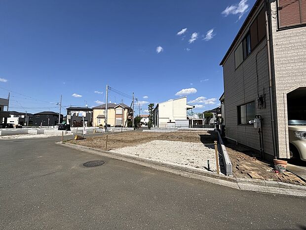 商業施設が徒歩圏内に充実、日々のお買い物も安心な環境です。 