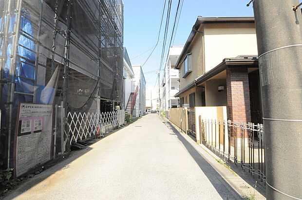 周辺の町並み（5m）