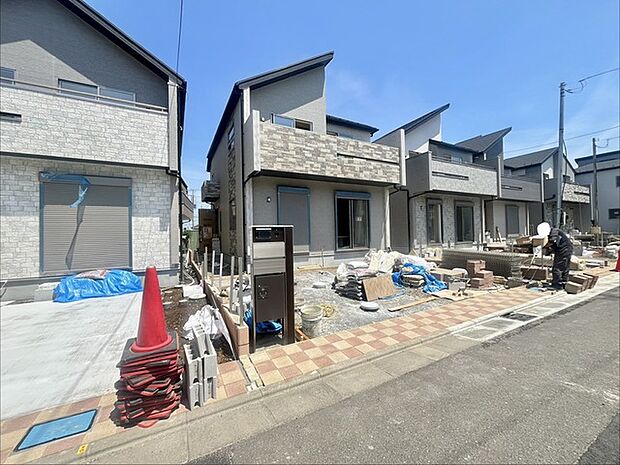 五感で感じる、現地でしかわからない事も沢山ございます。周辺環境なども一緒にご案内いたしますのでお気軽にお問合せください。 