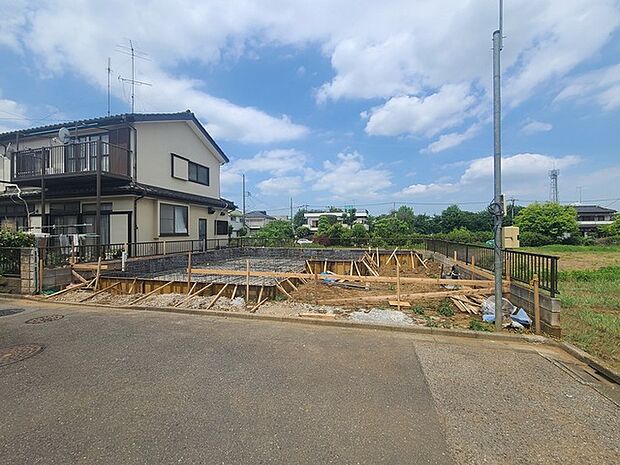 五感で感じる、現地でしかわからない事も沢山ございます。周辺環境なども一緒にご案内いたしますのでお気軽にお問合せください。