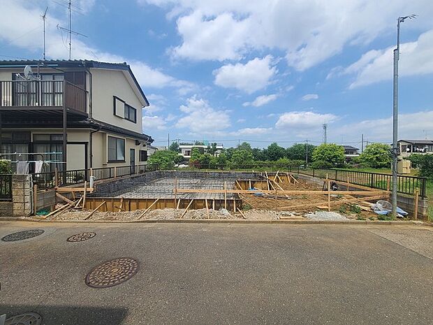 五感で感じる、現地でしかわからない事も沢山ございます。周辺環境なども一緒にご案内いたしますのでお気軽にお問合せください。