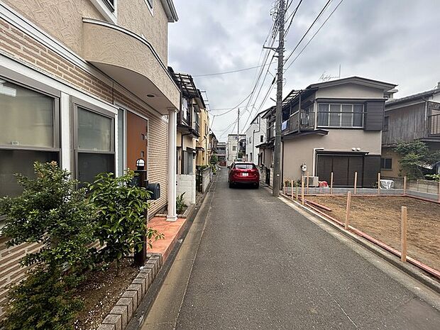 車通りも少ない閑静な住宅街です。