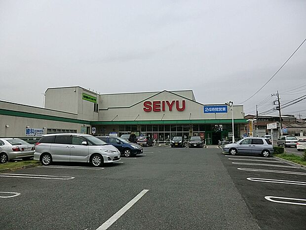西友所沢榎町店(780m)