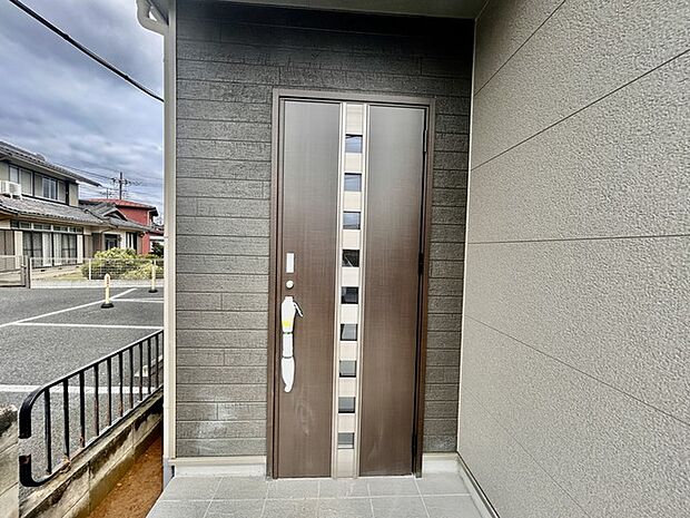 お客様をお迎えする玄関、お家の出入りもスムーズに行えます。