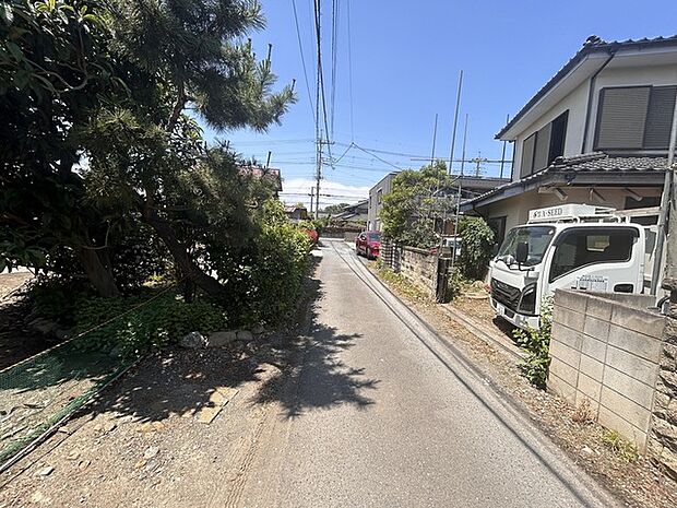 商業施設が徒歩圏内に充実、日々のお買い物も安心な環境です。