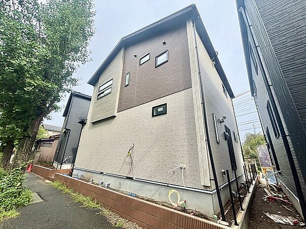 北側道路からの眺め