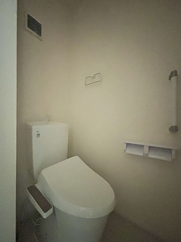 1.2階にそれぞれトレイがございます。朝の混雑時に分散して利用できるほか、ゲスト用としても使い分けることもできます。 