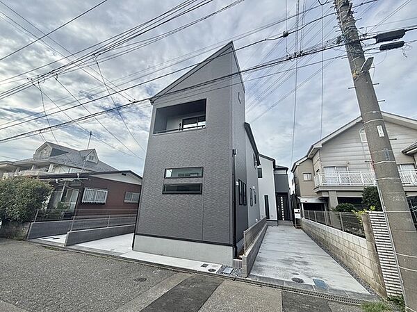 五感で感じる、現地でしかわからない事も沢山ございます。周辺環境なども一緒にご案内いたしますのでお気軽にお問合せください。