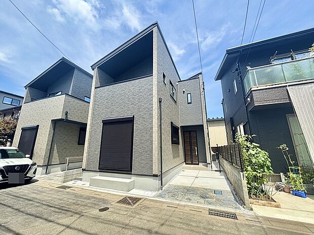 五感で感じる、現地でしかわからない事も沢山ございます。周辺環境なども一緒にご案内いたしますのでお気軽にお問合せください。 