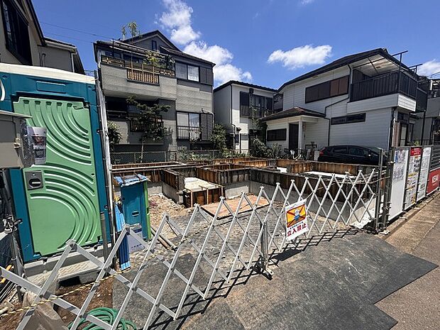 商業施設が徒歩圏内に充実、日々のお買い物も安心な環境です。