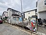 玄関：お客様をお迎えする玄関、お家の出入りもスムーズに行えます。 