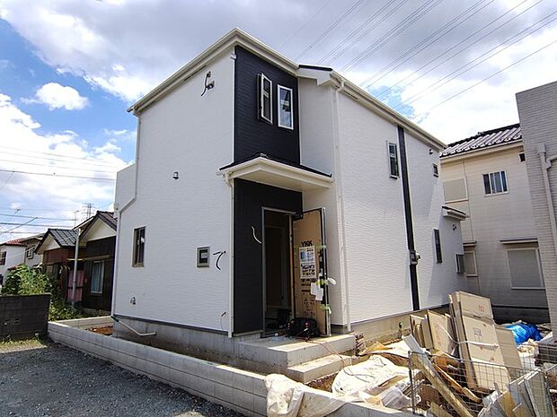 五感で感じる、現地でしかわからない事も沢山ございます。周辺環境なども一緒にご案内いたしますのでお気軽にお問合せください。