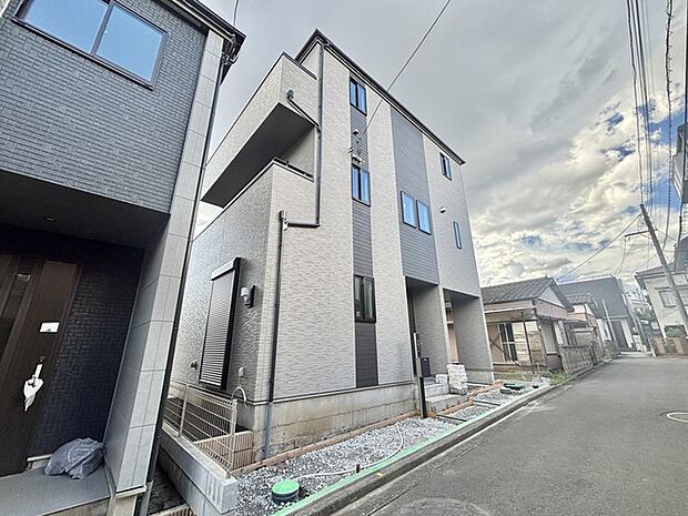五感で感じる、現地でしかわからない事も沢山ございます。周辺環境なども一緒にご案内いたしますのでお気軽にお問合せください。