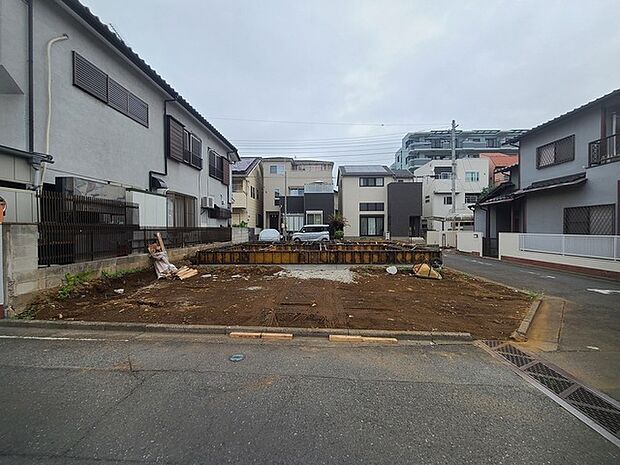 五感で感じる、現地でしかわからない事も沢山ございます。周辺環境なども一緒にご案内いたしますのでお気軽にお問合せください。