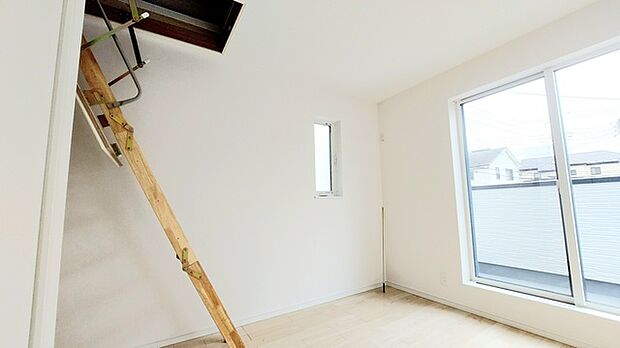 小屋裏収納