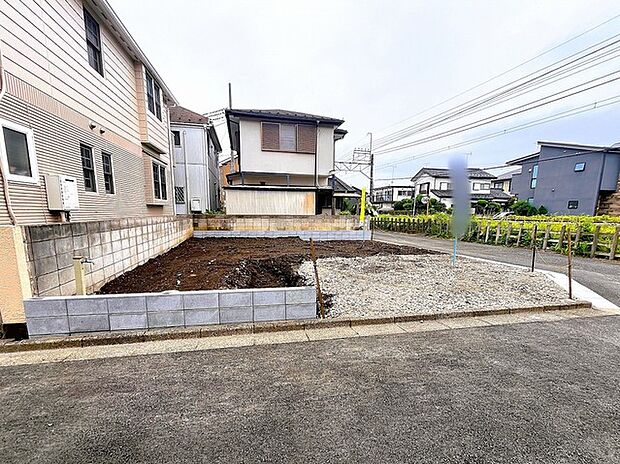 建物完成は令和8年10月上旬予定です。