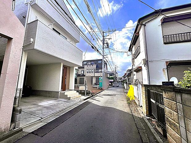 周辺の街並み 閑静な住宅地です(25m)