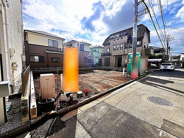 商業施設が徒歩圏内に充実、日々のお買い物も安心な環境です。