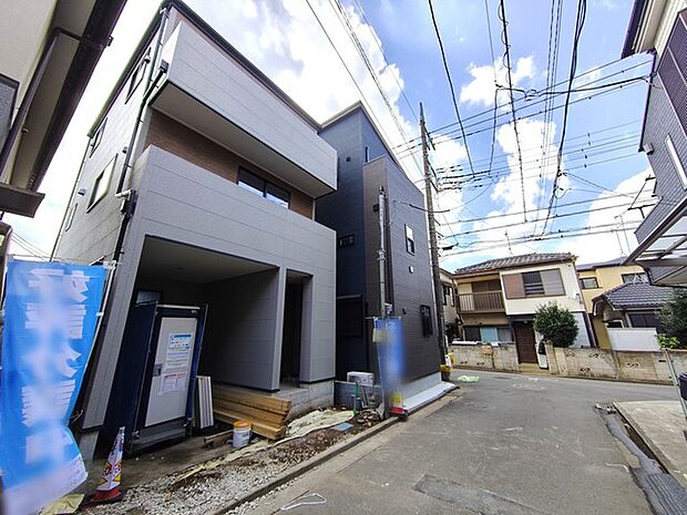 前面道路は通り抜けができないため、交通量が少なく静かな住環境です。