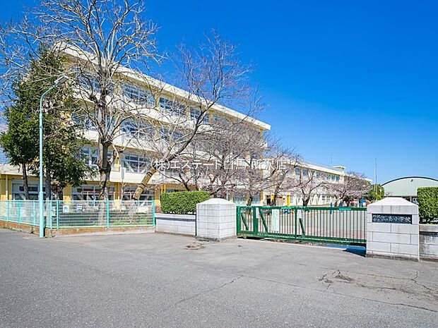 三ヶ島小学校（1100m）