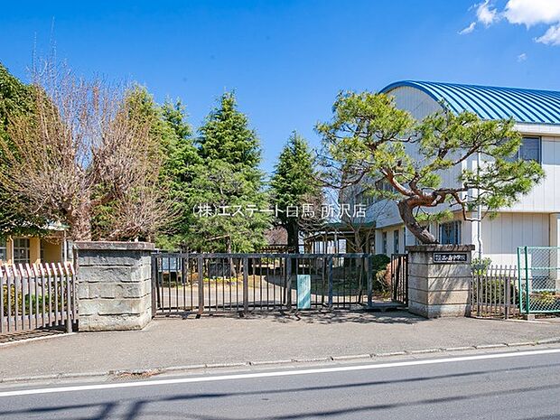 三ヶ島中学校（750m）