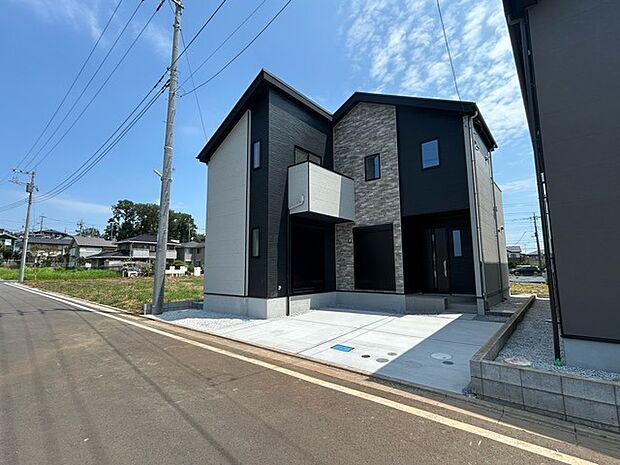 戸建てが立ち並ぶ静かな住宅街。四季折々の移り変わりを感じながら自然と楽しみ、暮らす、そんな毎日を日々の中で感じられる住環境