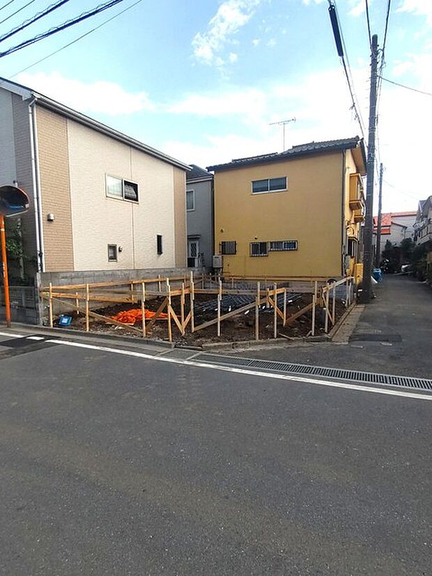 商業施設が徒歩圏内に充実、日々のお買い物も安心な環境です。 