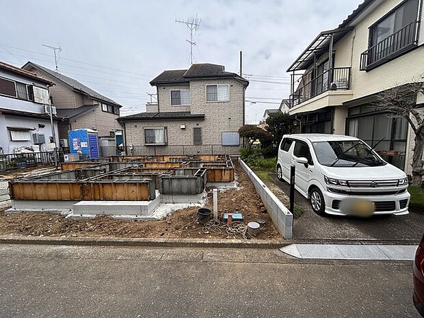 小学校が徒歩圏内で子育て環境も良い立地です。
