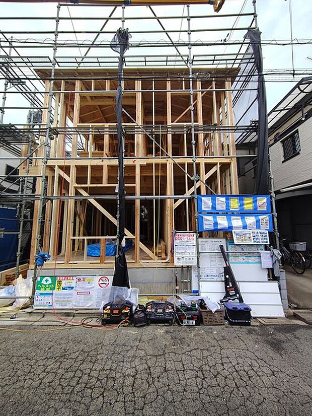 五感で感じる、現地でしかわからない事も沢山ございます。周辺環境なども一緒にご案内いたしますのでお気軽にお問合せください。