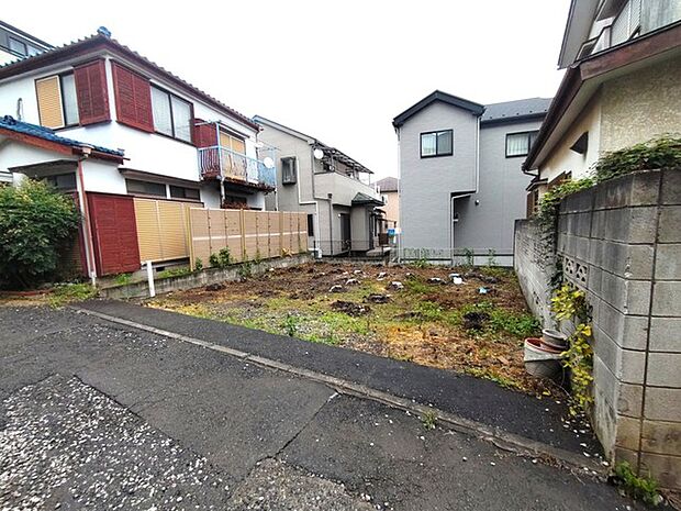 商業施設が徒歩圏内に充実、日々のお買い物も安心な環境です。 