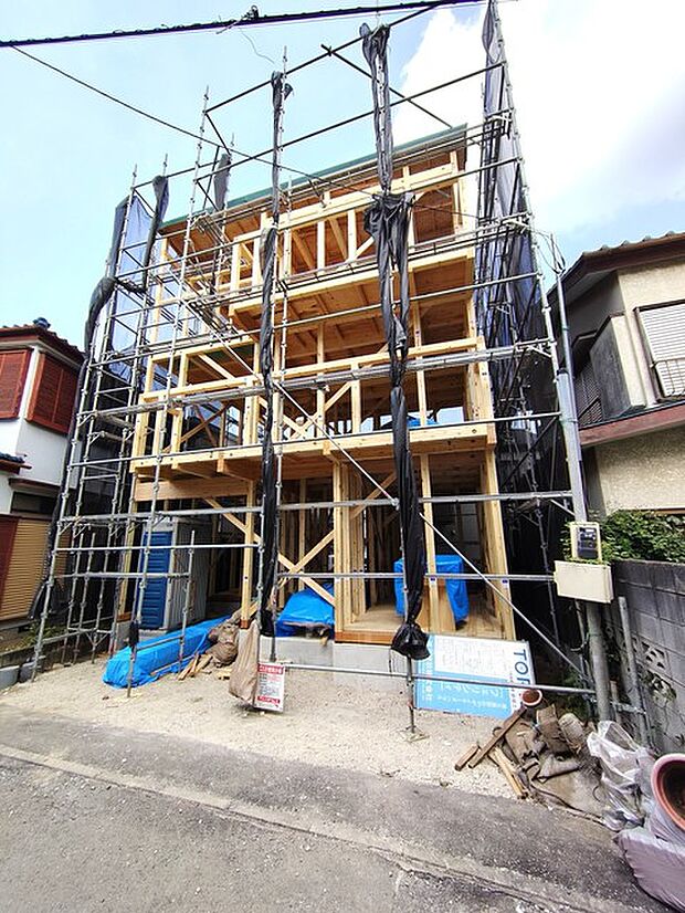 五感で感じる、現地でしかわからない事も沢山ございます。周辺環境なども一緒にご案内いたしますのでお気軽にお問合せください。