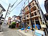 外観：戸建てが立ち並ぶ静かな住宅街。四季折々の移り変わりを感じながら自然と楽しみ、暮らす、そんな毎日を日々の中で感じられる住環境 