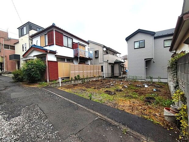 商業施設が徒歩圏内に充実、日々のお買い物も安心な環境です。 