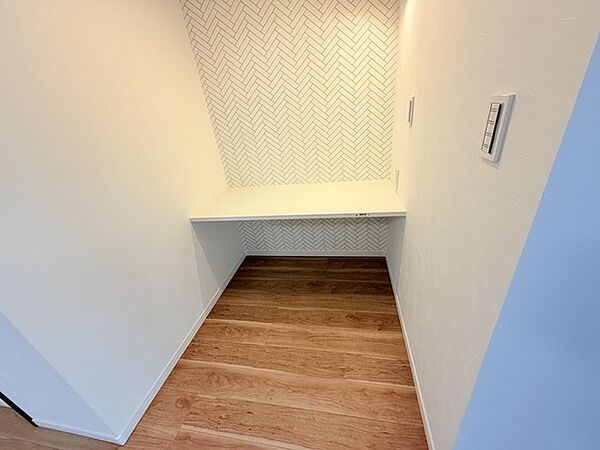 カウンターテーブル付き