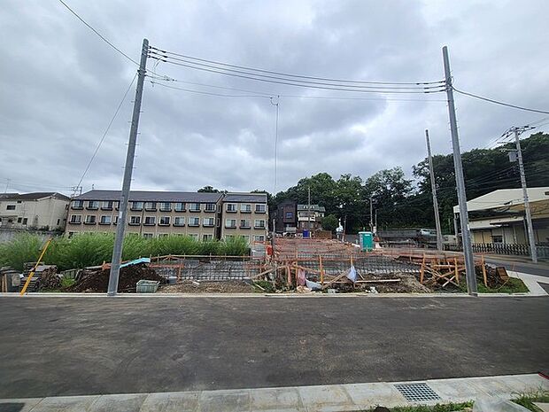 五感で感じる、現地でしかわからない事も沢山ございます。周辺環境なども一緒にご案内いたしますのでお気軽にお問合せください。