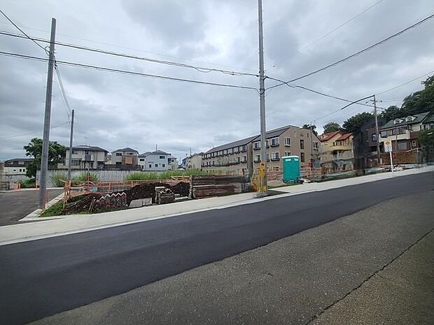 五感で感じる、現地でしかわからない事も沢山ございます。周辺環境なども一緒にご案内いたしますのでお気軽にお問合せください。