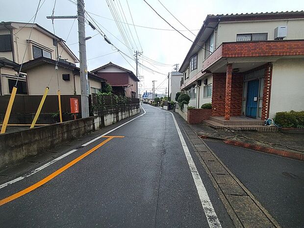周辺の家並み(5m)