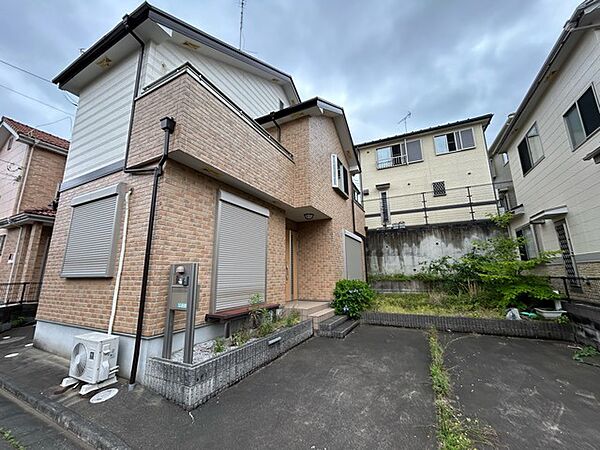 窓から眺める風景は一日の疲れを癒すヒーリングを奏でる、心地の良い時間を演出してくれます。室内も重要ですが、周りの環境もマイホーム選びの大事なポイント