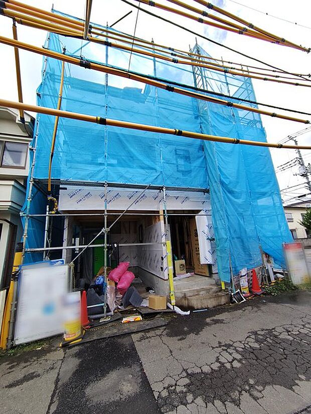 商業施設が徒歩圏内に充実、日々のお買い物も安心な環境です。