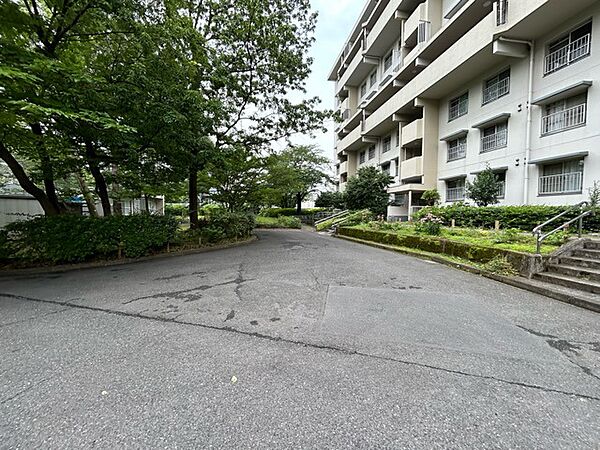五感で感じる、現地でしかわからない事も沢山ございます。周辺環境なども一緒にご案内いたしますのでお気軽にお問合せください。