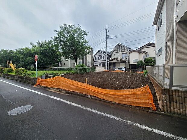 五感で感じる、現地でしかわからない事も沢山ございます。周辺環境なども一緒にご案内いたしますのでお気軽にお問合せください。